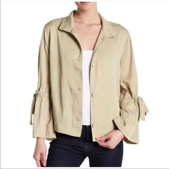 Catherine Malandrino Tops - NWT Catherine Malandrino Button Front Jacket Top